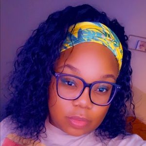 Meet your Posher, Danielle